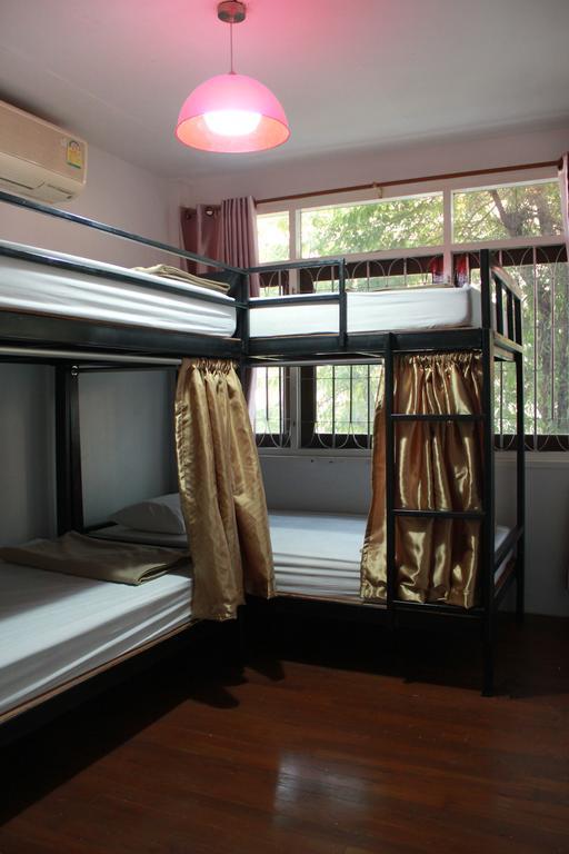 Baan Park Raak Backpacker Hostel Chiang Mai Eksteriør bilde