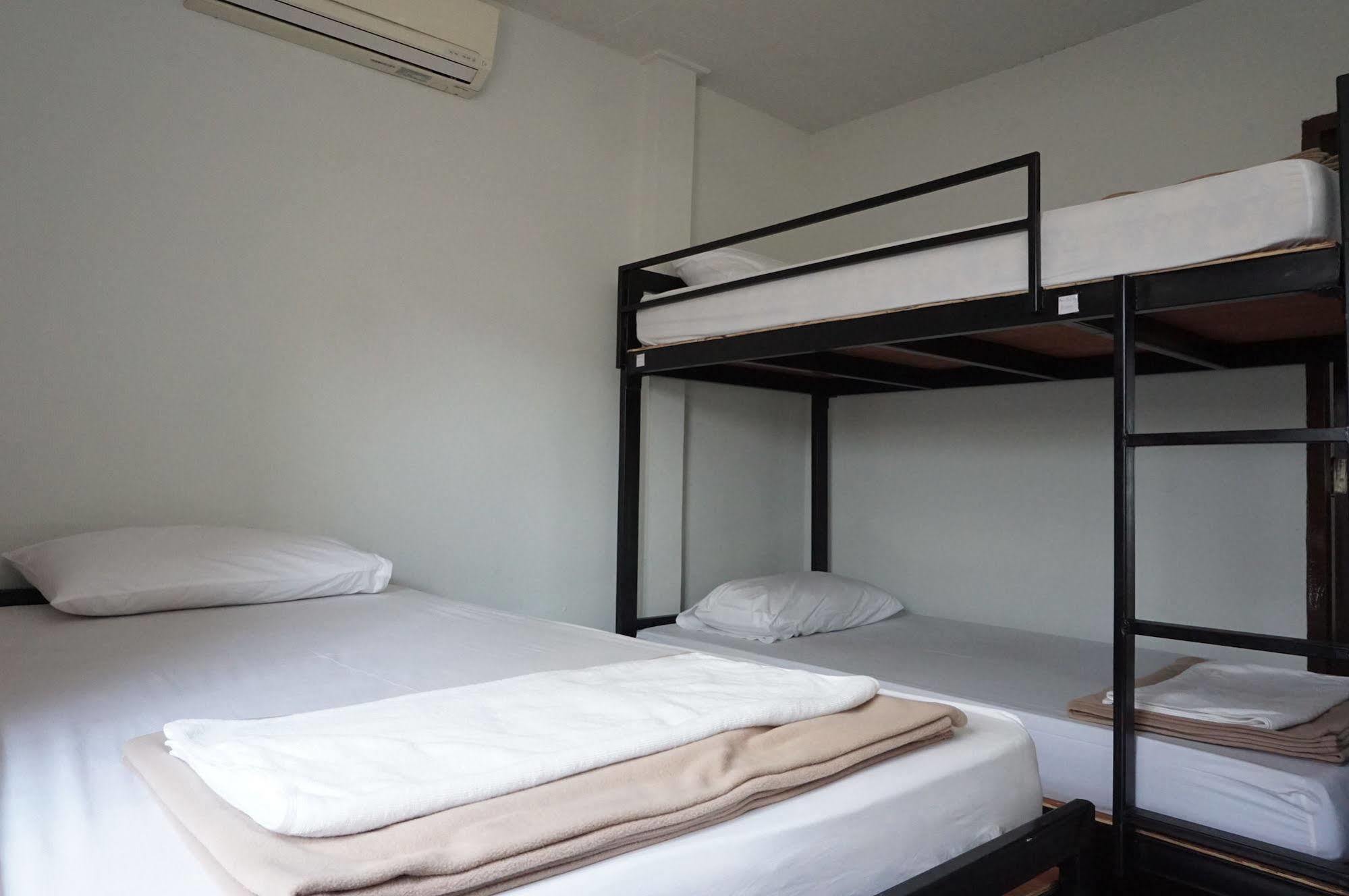 Baan Park Raak Backpacker Hostel Chiang Mai Eksteriør bilde