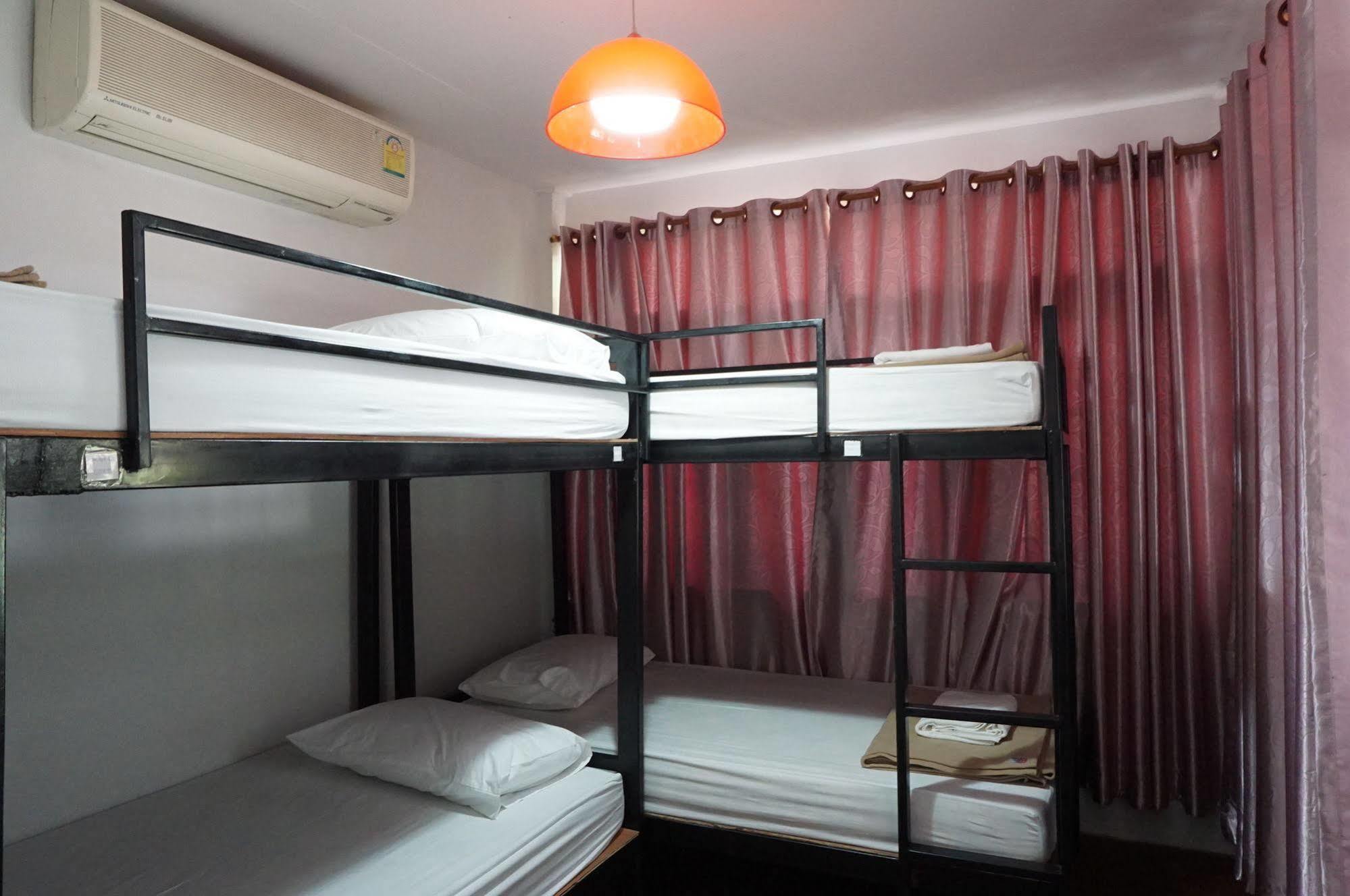 Baan Park Raak Backpacker Hostel Chiang Mai Eksteriør bilde