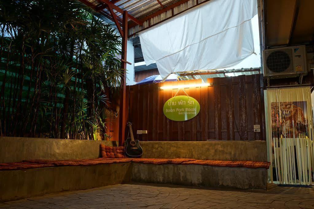 Baan Park Raak Backpacker Hostel Chiang Mai Eksteriør bilde